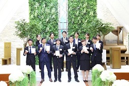 経営計画発表会　来年の内定者一同集合写真
