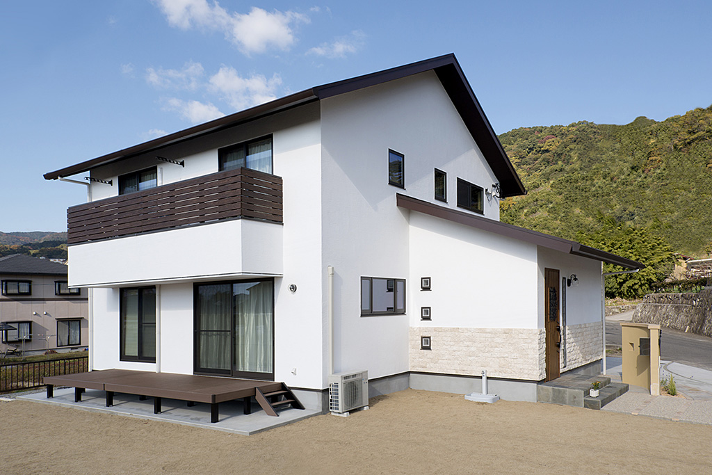 ぬくもりを感じる白い家 施工事例 大分の注文住宅工務店 サラダホーム