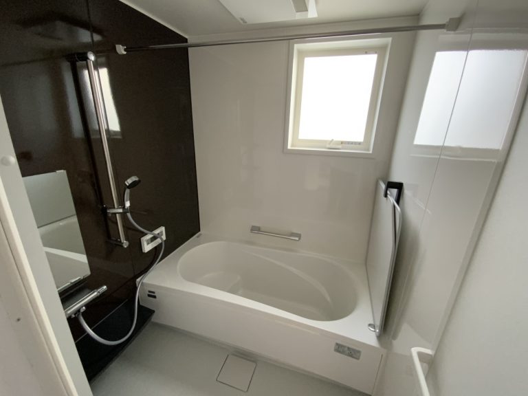 大分市永興の建売・分譲住宅C 見晴らしの良い高台のしっくいのお家　浴室
