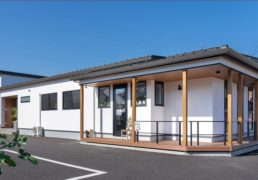 店舗併設の平屋のモデルハウスSAKAI 下郡モデルハウス